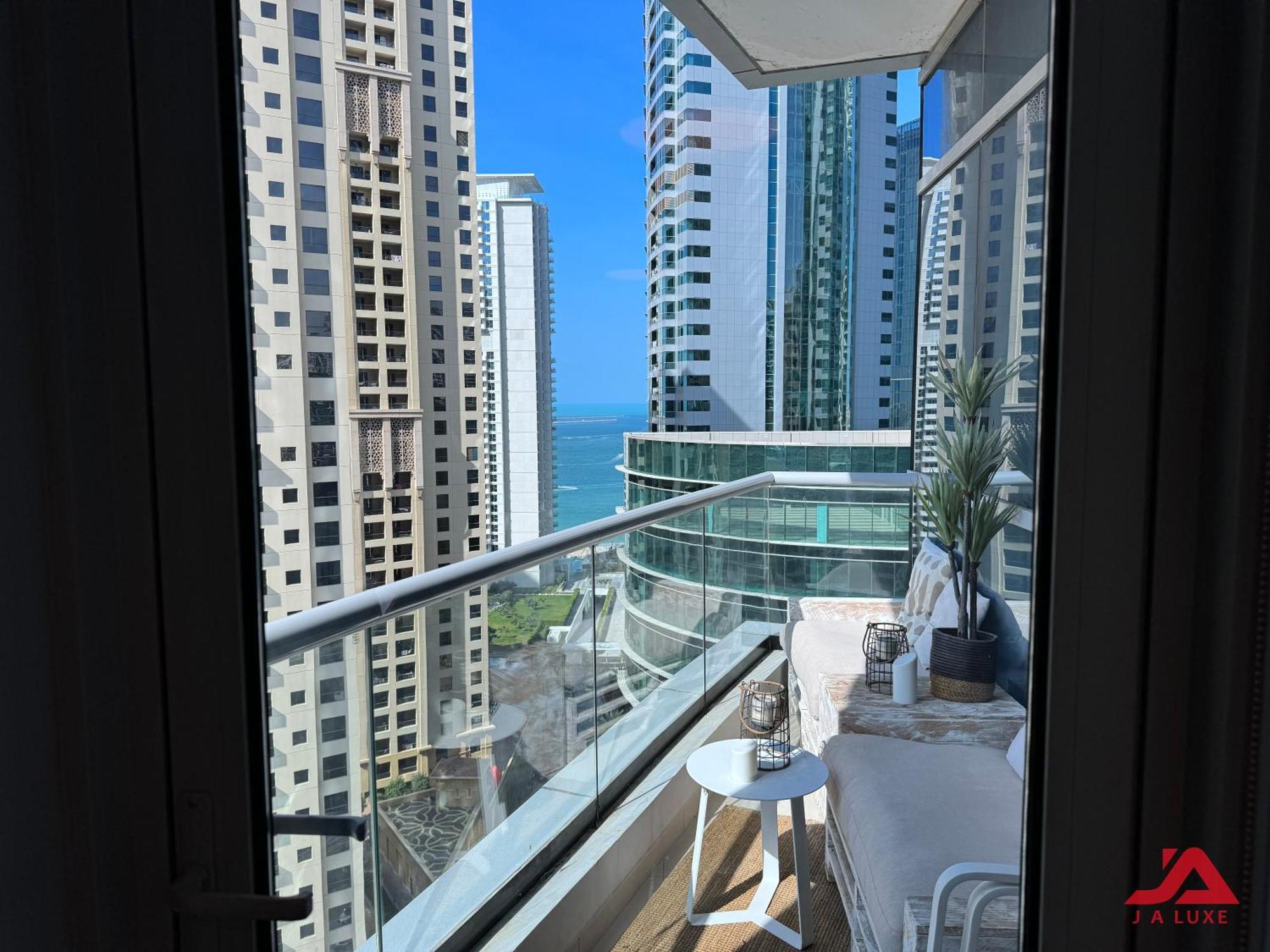 Cozy Marina & Sea View Apt In Bay Central Tower Dubai Marina With Modern Gym & Pool, Steps To Beach & Metro Eksteriør billede