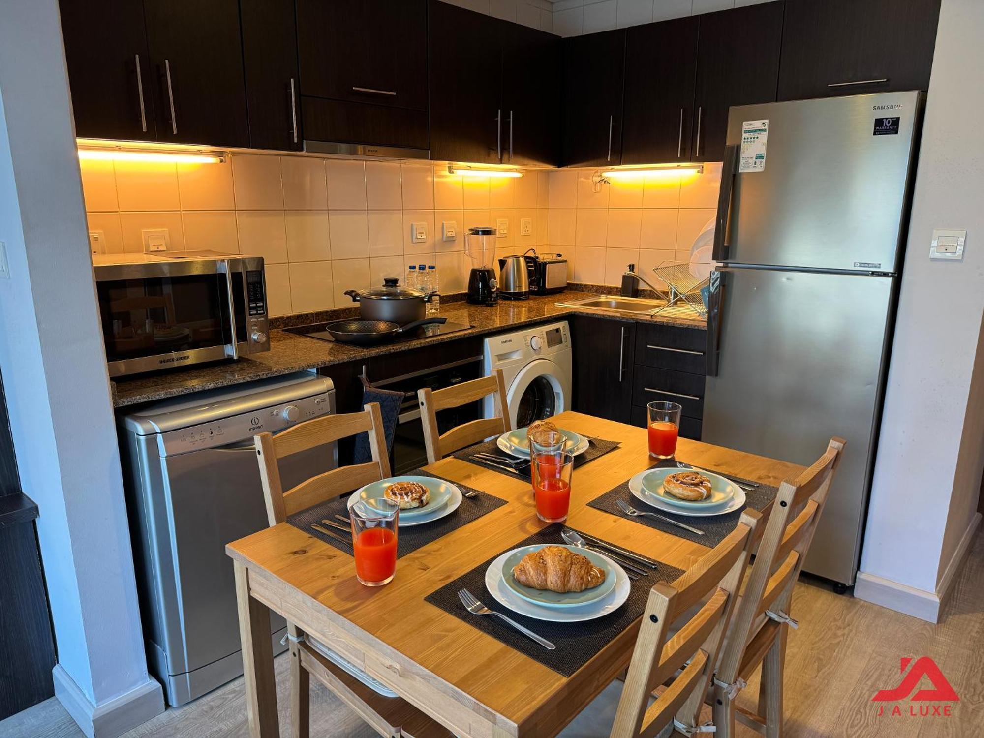 Cozy Marina & Sea View Apt In Bay Central Tower Dubai Marina With Modern Gym & Pool, Steps To Beach & Metro Eksteriør billede