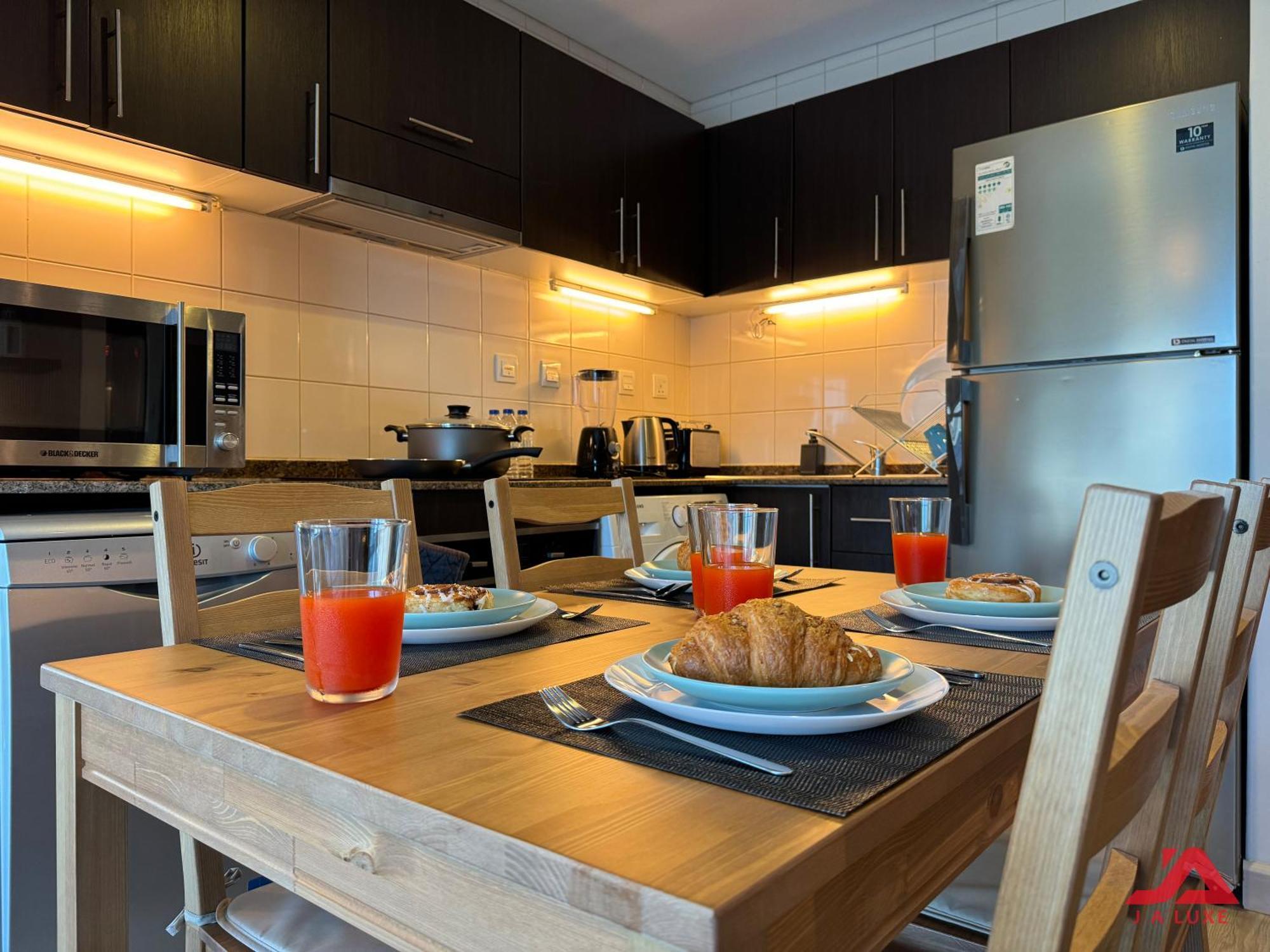 Cozy Marina & Sea View Apt In Bay Central Tower Dubai Marina With Modern Gym & Pool, Steps To Beach & Metro Eksteriør billede
