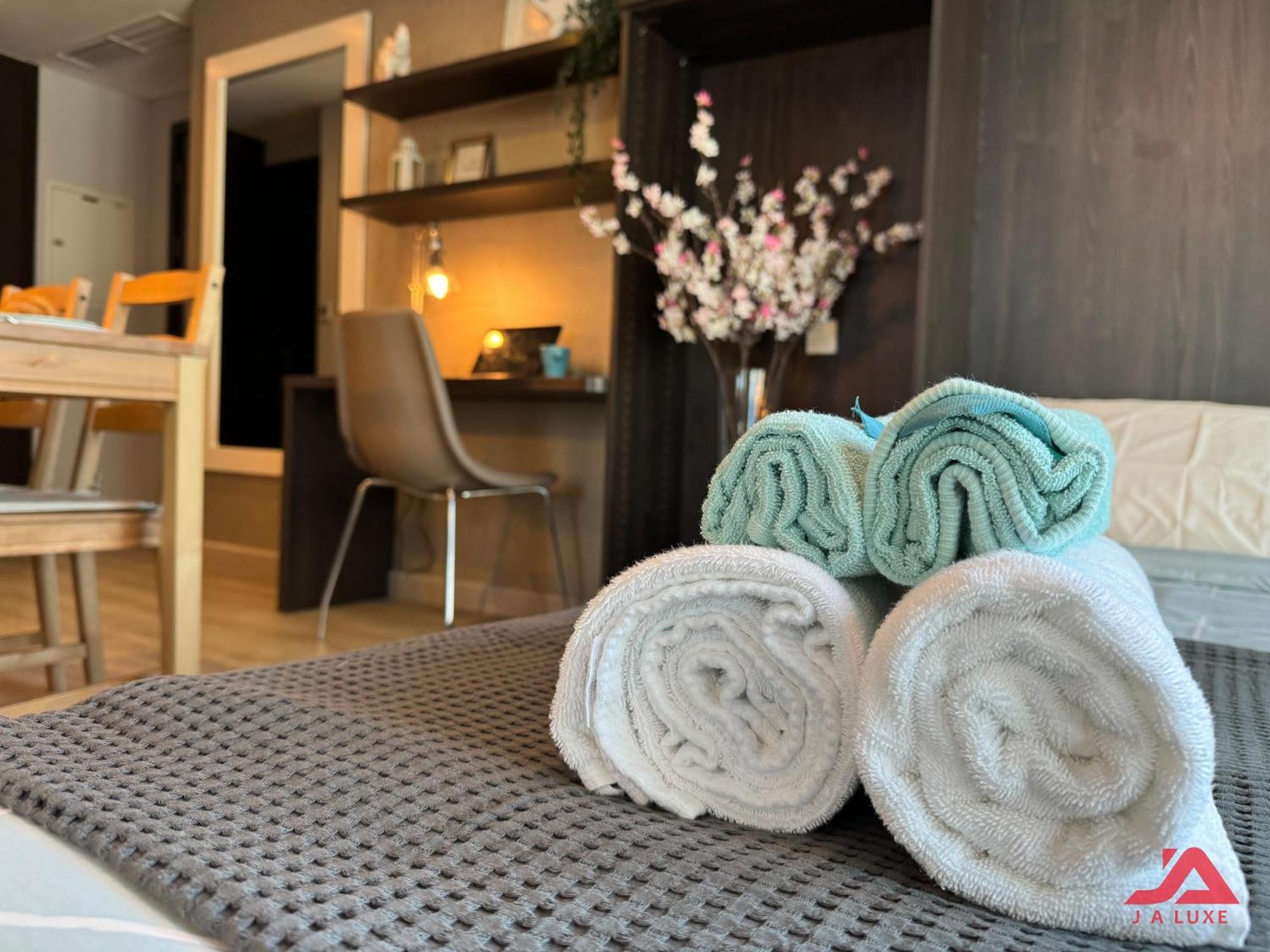 Cozy Marina & Sea View Apt In Bay Central Tower Dubai Marina With Modern Gym & Pool, Steps To Beach & Metro Eksteriør billede