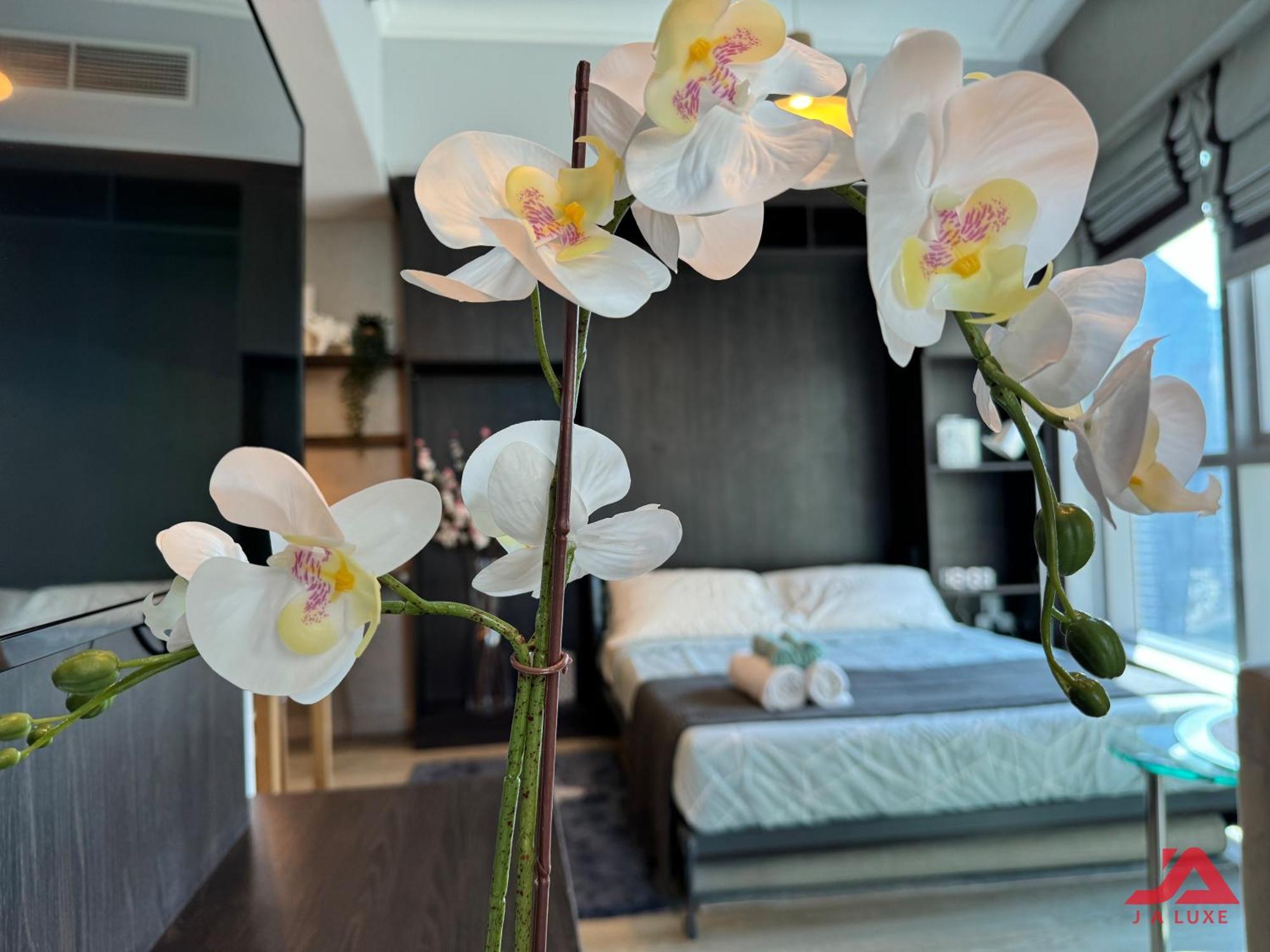 Cozy Marina & Sea View Apt In Bay Central Tower Dubai Marina With Modern Gym & Pool, Steps To Beach & Metro Eksteriør billede