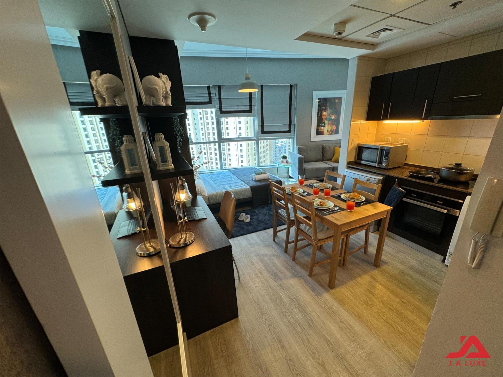 Cozy Marina & Sea View Apt In Bay Central Tower Dubai Marina With Modern Gym & Pool, Steps To Beach & Metro Eksteriør billede